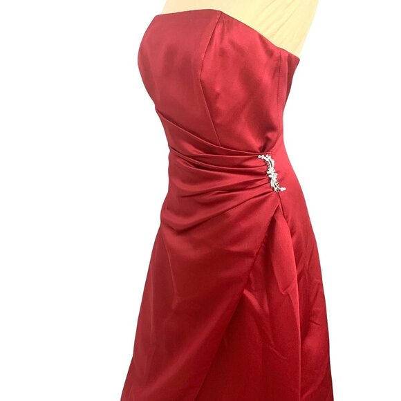 Apple Red Strapless Bridesmaid Gown Prom Side Drape Brooch Davids Bridal #8567 - Picture 2 of 11